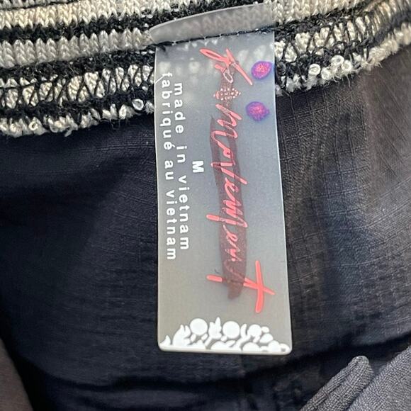 Free People Movement Cascade Flare Pants Medium Muted Beige NWOT Cargo Stretch - Picture 9 of 10